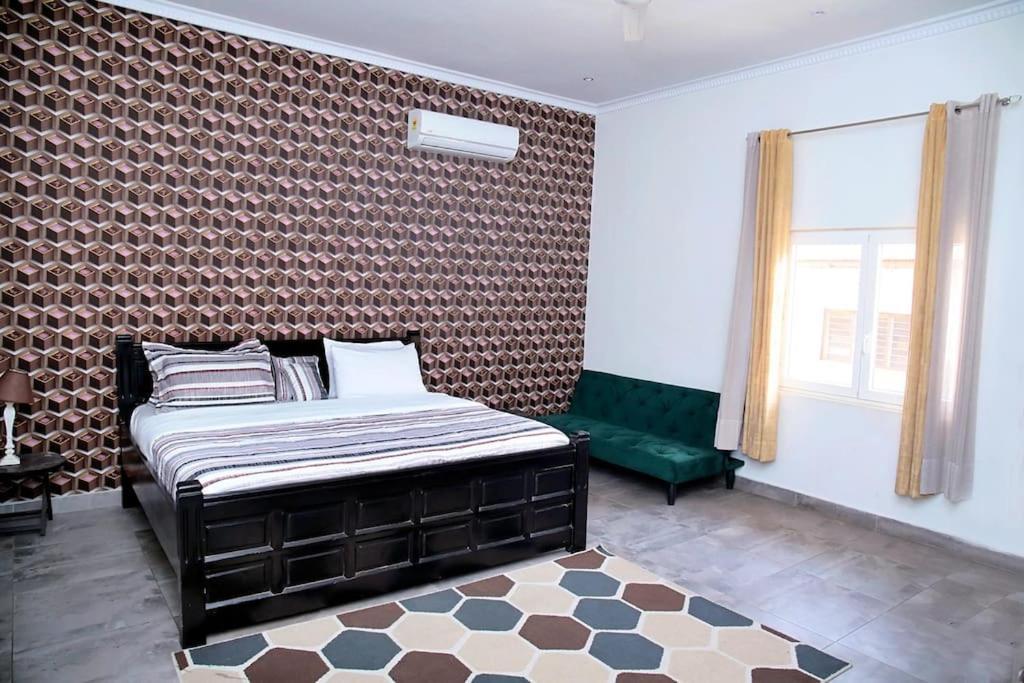 Petite'S Nest - Apartment 3 Accra Exterior photo