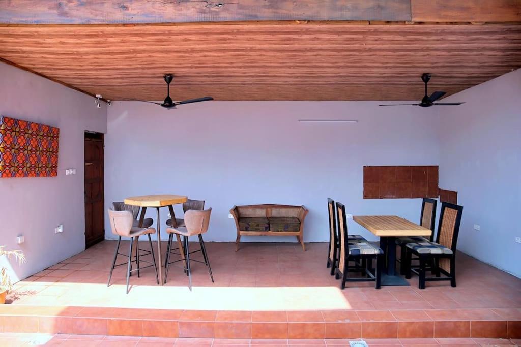 Petite'S Nest - Apartment 3 Accra Exterior photo
